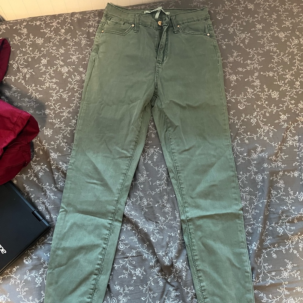 Green skinny jeans low rise